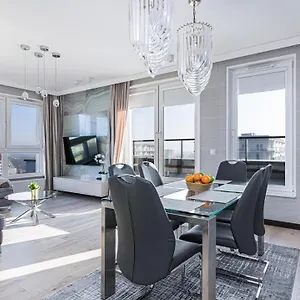 16th Floor Sea View - Billberry Apartament